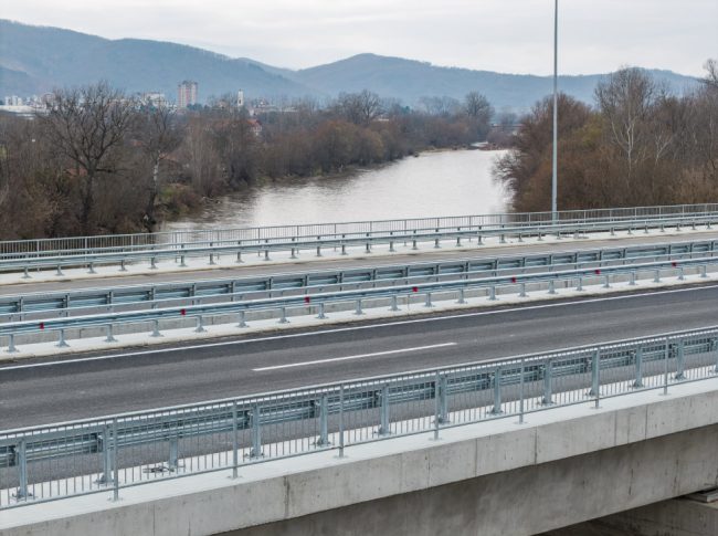 Moravski Koridor_ pešačke ograde